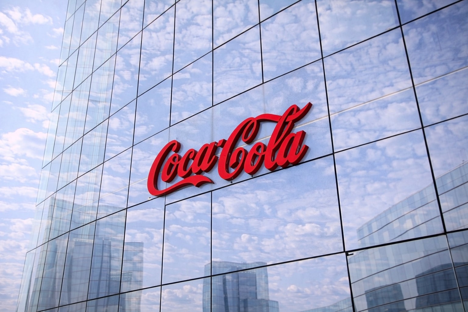 Coca-Cola Stock Price Forecast: Is NYSE:KO at $69.87 a Buy Before a Run Toward $80?