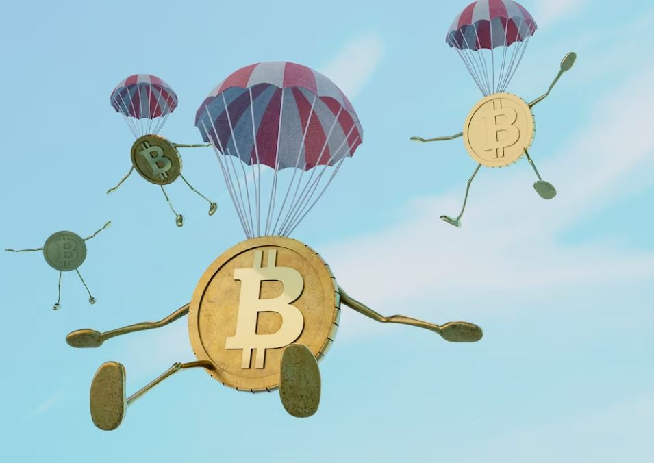Bitcoin Reclaims $28,000 and Altcoins Surge, Defying Regulatory Pressure and Price Volatility