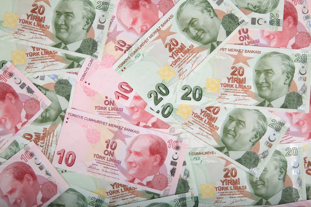 Turkish Lira Plummets to Record Low as Economic Policies Shift